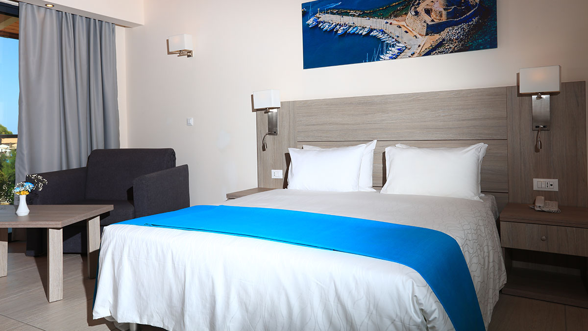 Junior Suite Side Sea View 